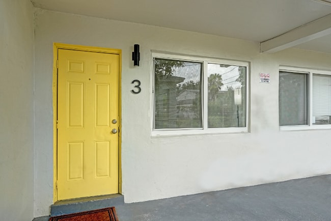 Photo - 1210 NW 2nd St Unit 3