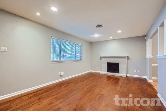 Photo - 2606 Olympia Ct