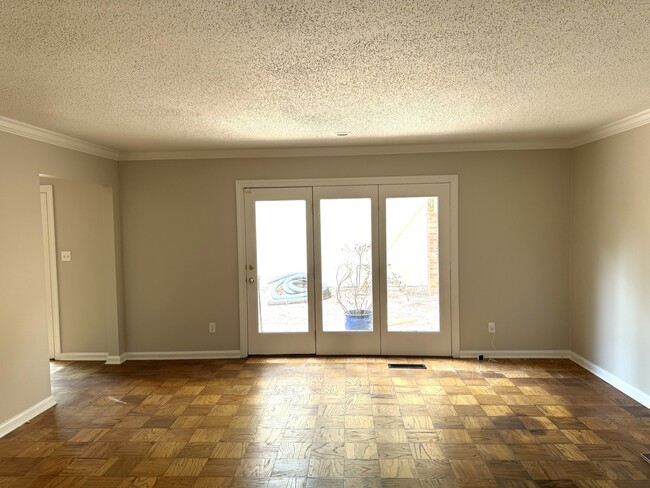 Photo - 505 Felder Ave
