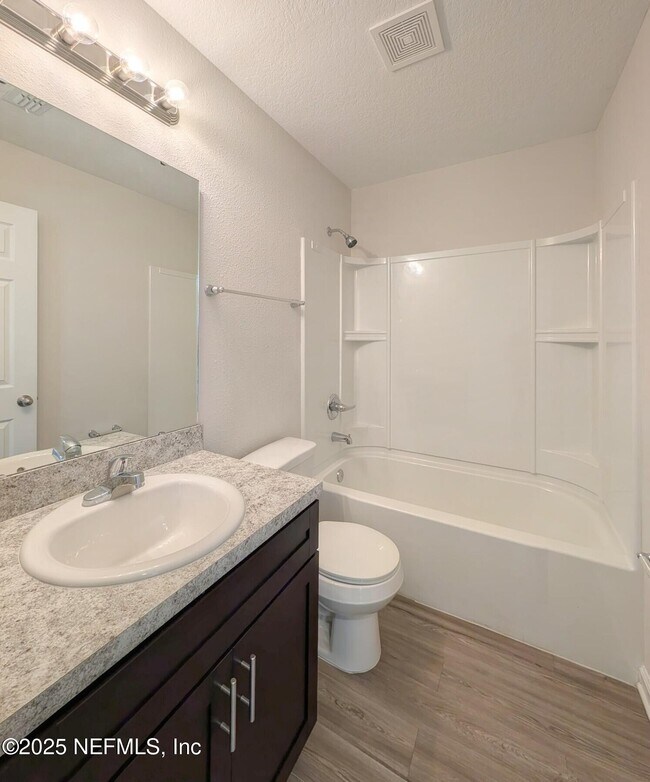 Photo - 6023 Carolines Ct