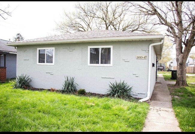 Building Photo - 2887 Atwood Ter Unit 2885