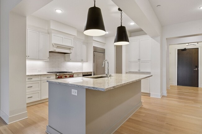 Bienvenido a Meyer Place en Ferndale #207 - 222 Ferndale Rd S Unidad Meyer Place 207