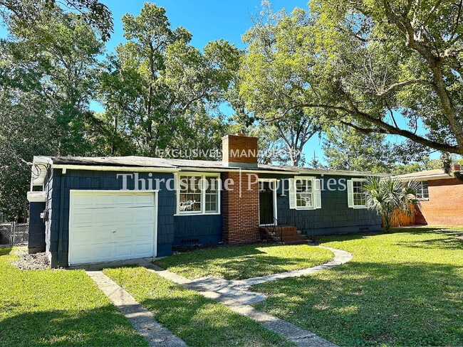 Photo - 1216 Hamilton St