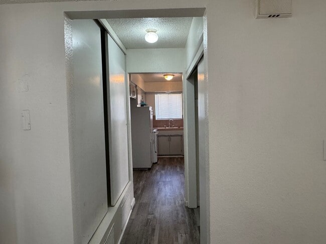 Photo - 309 Cordova Ln