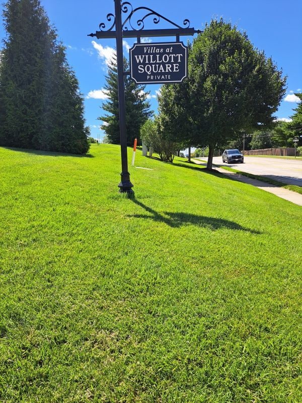 Building Photo - 418 Willott Square Dr