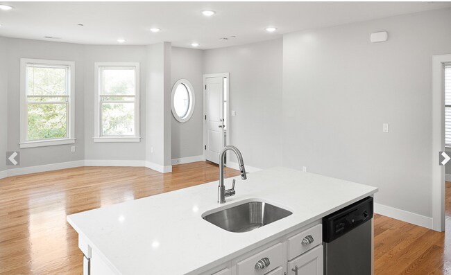 Photo - 146 Boston St Unit 1