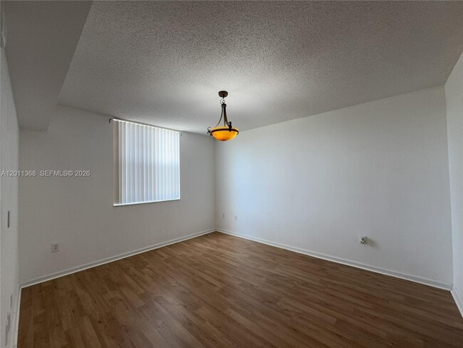 Photo - 1919 Van Buren St Unit 403A