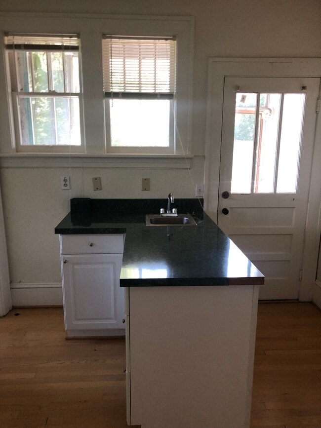 Photo - Wonderful 2 Bedroom 1.5 Bathroom