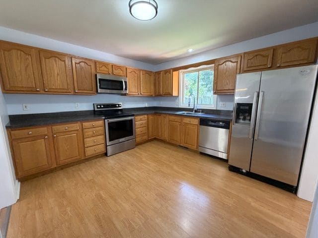83 Essex Ave