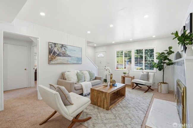 Photo - 5880 Olinda Rd