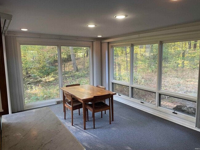 Photo - 2625 S Smith Rd