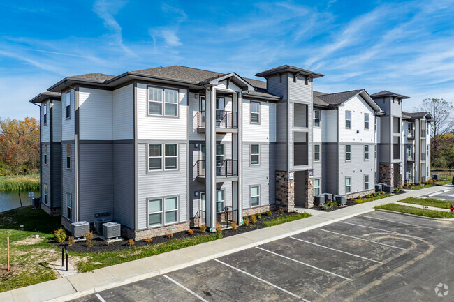 Building Photo - The Retreat at Scioto Creek Rental