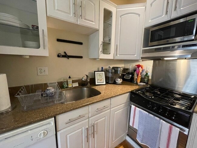 Photo - 145 Arlington St Unidad 4##