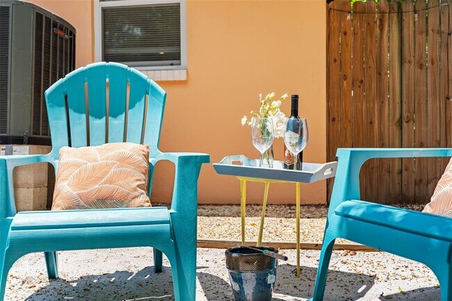 Photo - 2201 Park St N