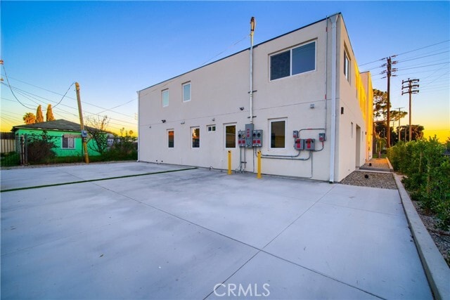Photo - 801 E 84th Pl