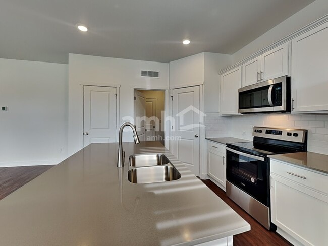 Photo - 4722 86th Ave NE