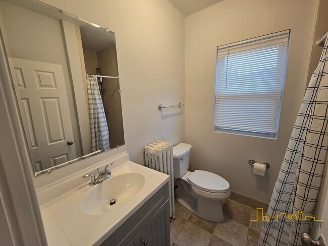 Photo - 362 East St Unidad L202
