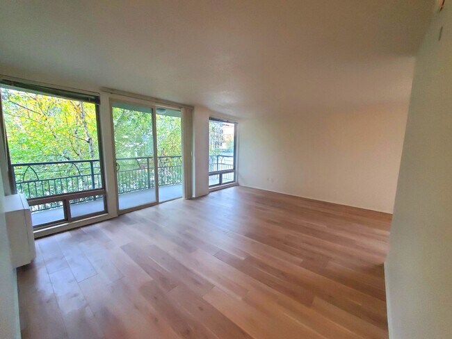 Photo - Spacious 1 bed/1bath. Heat included in re... Unit 504