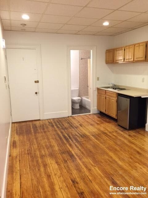 Photo - 272 Newbury St Unit 9