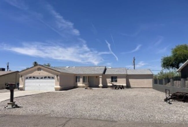 Coming Soon! Undergoing repairs and exteri... - Coming Soon! Undergoing repairs and exteri... Casa