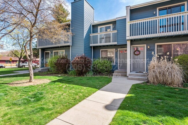 Building Photo - 3039 S Cantrell Ln