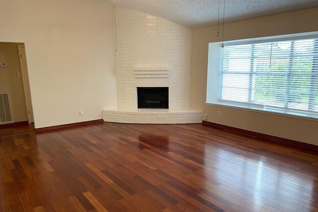 Photo - 1430 Kenforest Dr