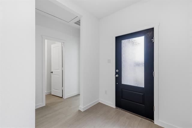 Photo - 4920 Ascot Way