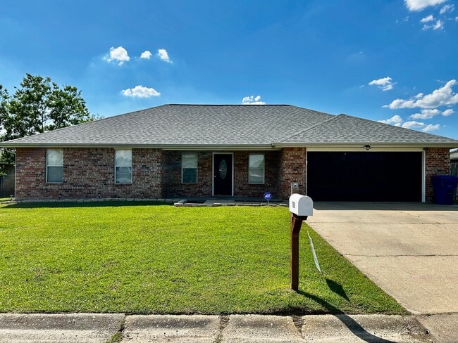 Building Photo - 1809 Briarwood St