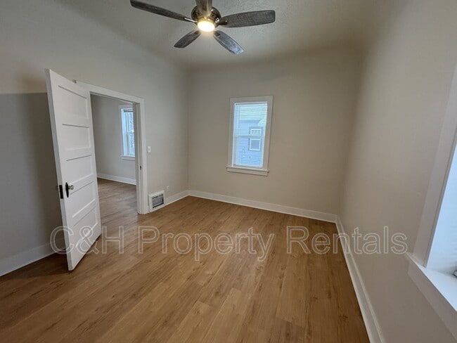 Photo - 711 Wyoming Ave