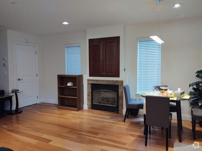 Building Photo - 970 La Costa Ct Rental