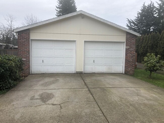 Photo - Lisa Johnson Duplex (LJ) Unit 323