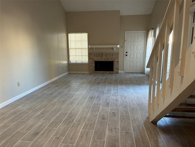 Photo - 11917 Bob White Dr Unidad 881