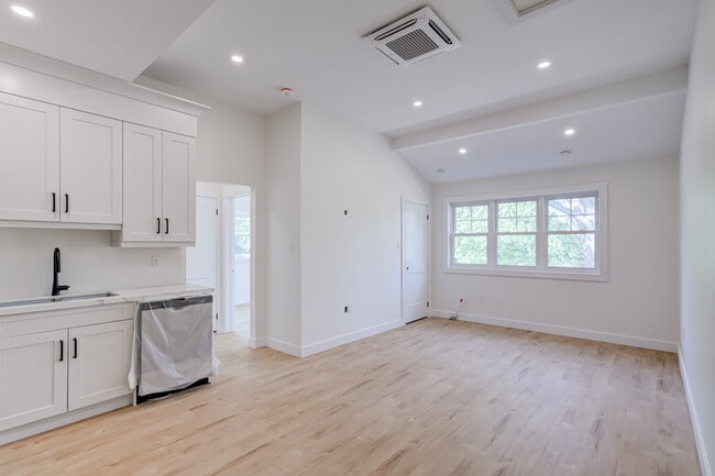 Photo - 153 Mary St Unité B.