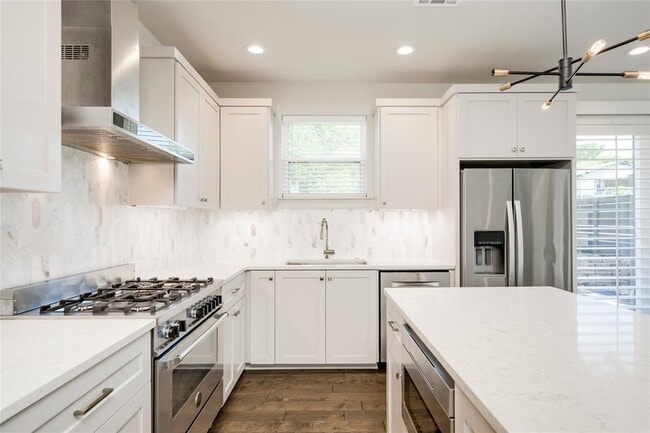 Photo - 1412 Perez St