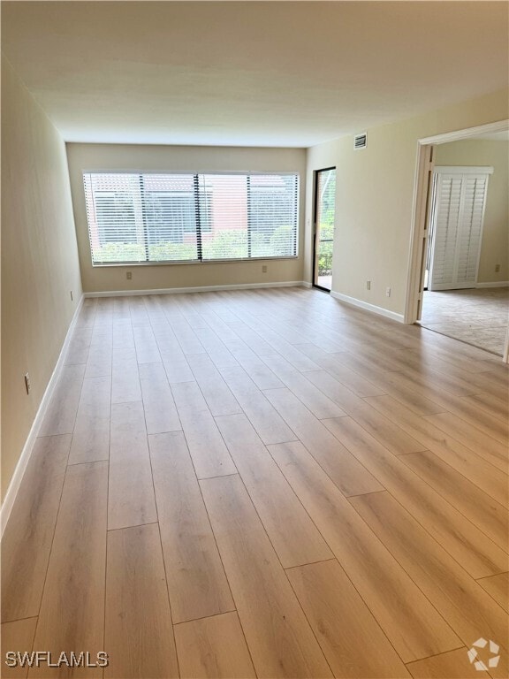 Building Photo - 124 Cypress Way E Unit E3 Rental