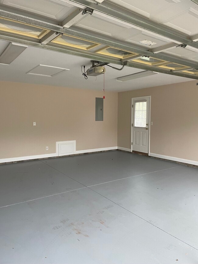 Photo - 1855 Cameron Heights Cir