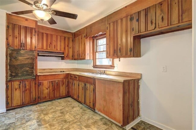Photo - 4455 Fairfax Dr