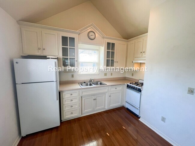 Photo - 969 Pismo Street Unidad 5