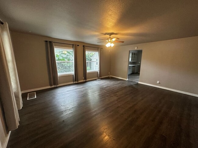 Photo - MASS412 Unit A