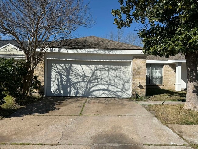 Building Photo - 6534 Briar Glade Dr