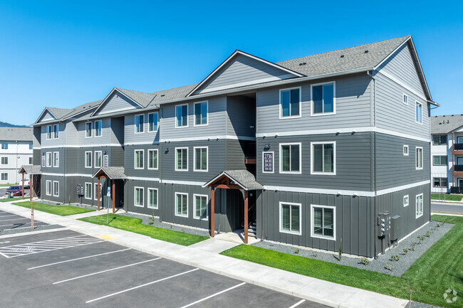 Building Photo - Marcola Apartment Homes