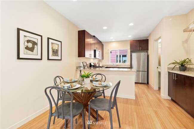 Photo - Columbia City Beauty with option to purcha...