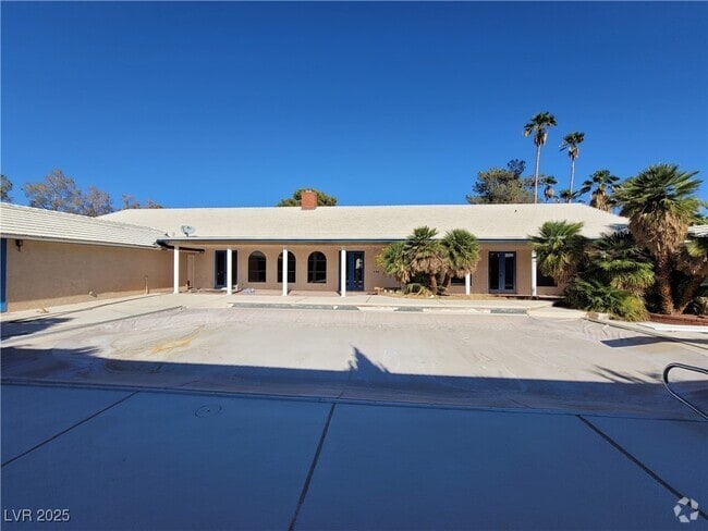 Building Photo - 6343 W Torino Ave Rental