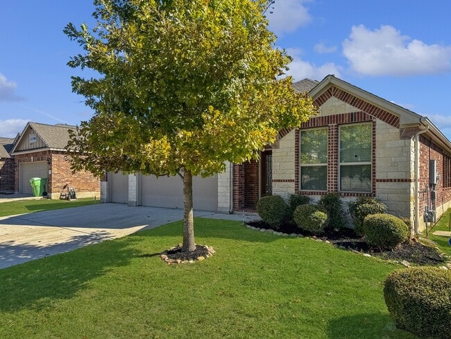 Photo - 9002 Monument Parke