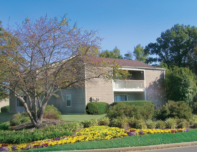 Covington Hills Apartments For Rent in Memphis, TN