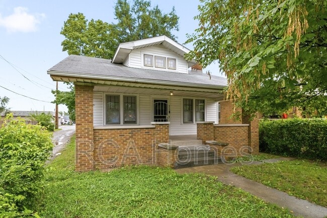 Building Photo - 969 N Linwood Ave