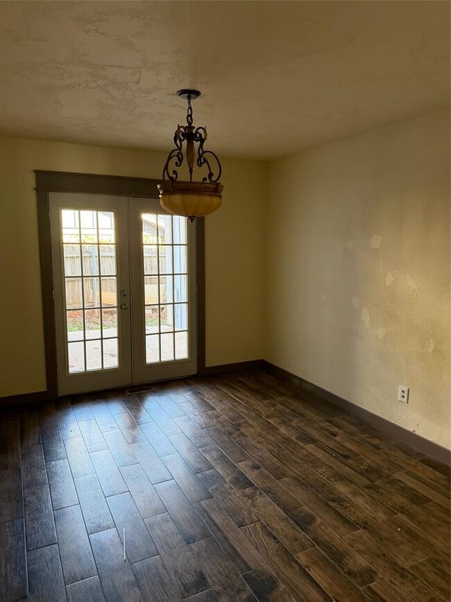 Photo - 2104 NW 115th St