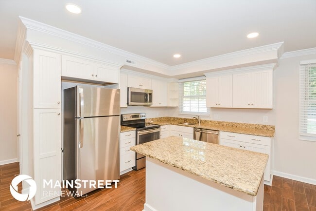 Photo - 304 Matterhorn Dr