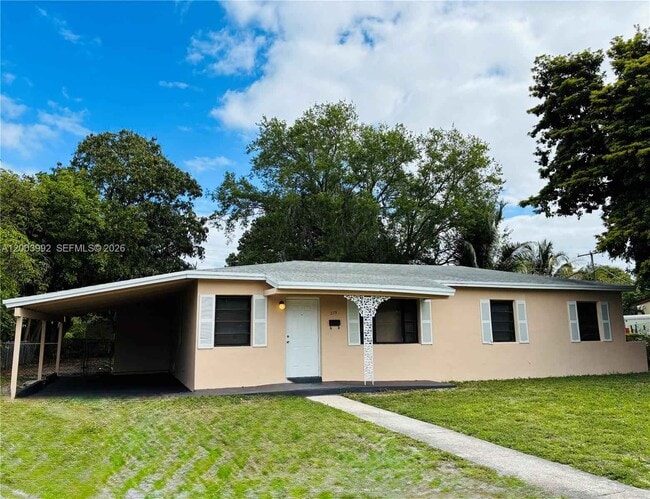 Building Photo - 275 NW 190th St