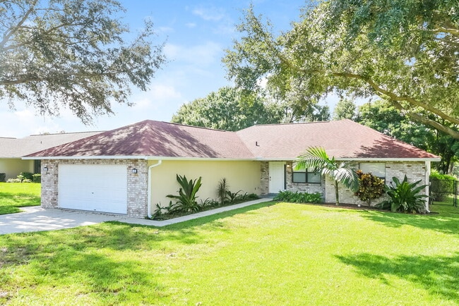 10416 Calle De Flores Dr